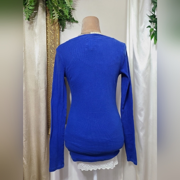♡ Y2K ♡ Hollister Bright Blue Henley Button Front Long Sleeve - Picture 6 of 10